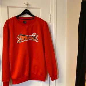 Le Tigre Orange Crewneck Sweater Eye-Catching Design